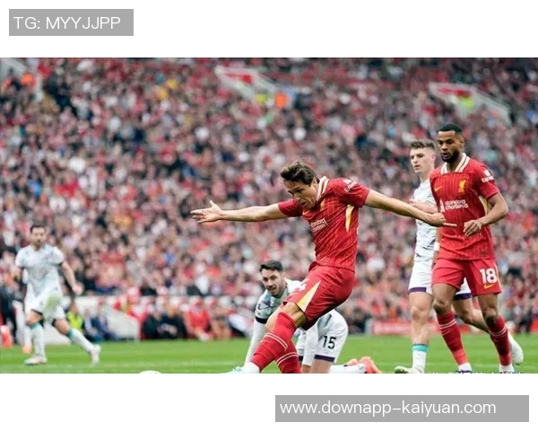 利物浦官方社交媒体发布海报庆祝索博斯洛伊和基耶萨生日快乐